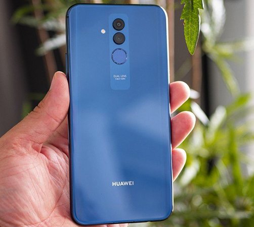 Huawei Mate 20 Lite в руках