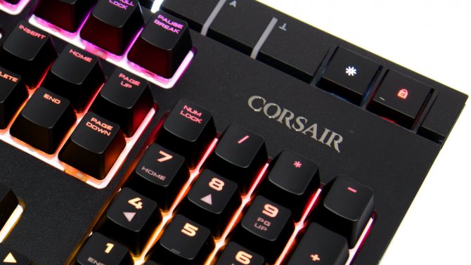 Первое впечатление от Corsair STRAFE RGB Cherry MX Silent. Логотип Corsair